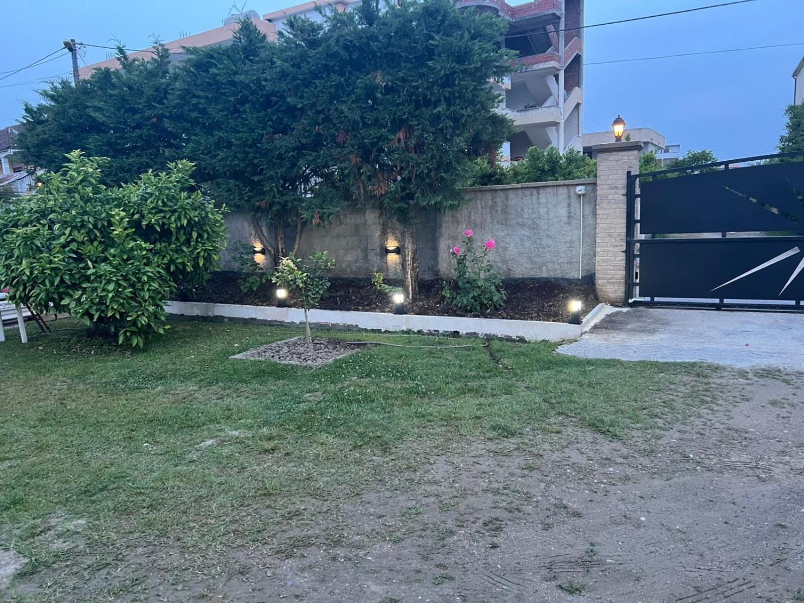 Vila Hoxha Durres Exterior photo